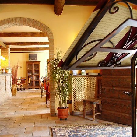 Hotel Antico Casale Vigarano Mainarda Ngoại thất bức ảnh