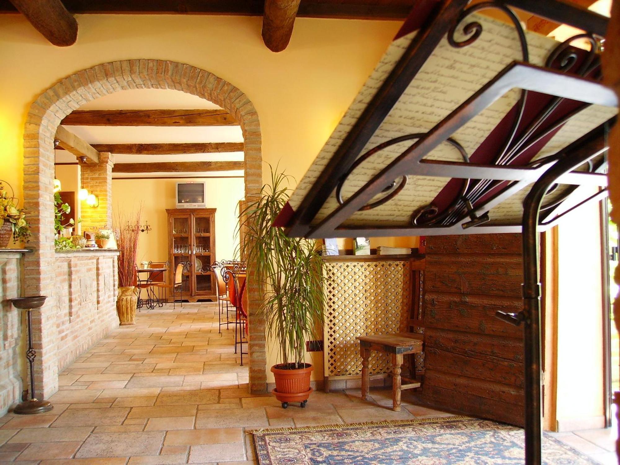 Hotel Antico Casale Vigarano Mainarda Ngoại thất bức ảnh