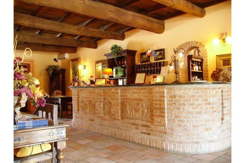 Hotel Antico Casale Vigarano Mainarda Ngoại thất bức ảnh